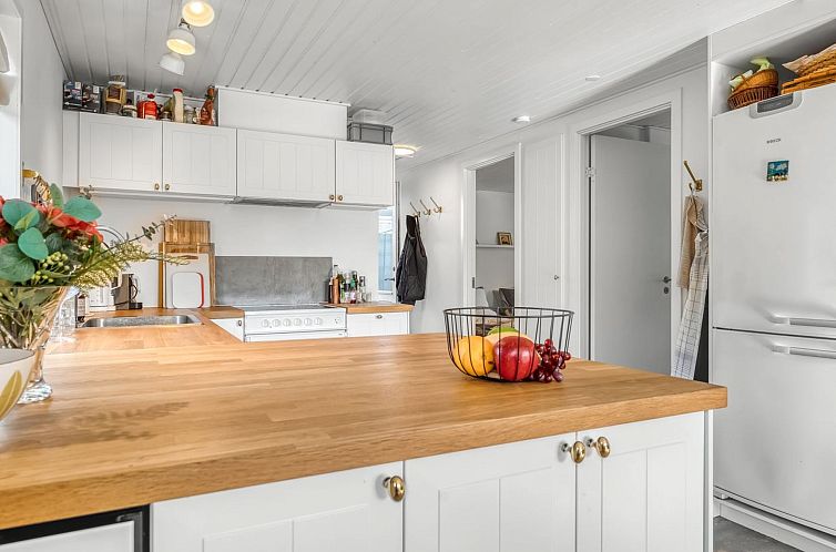 Vakantiehuis "Toralf" -  from the sea