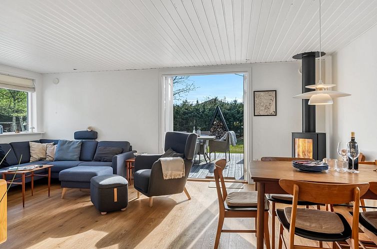 Vakantiehuis "Toralf" -  from the sea