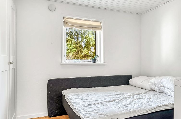 Vakantiehuis "Toralf" -  from the sea