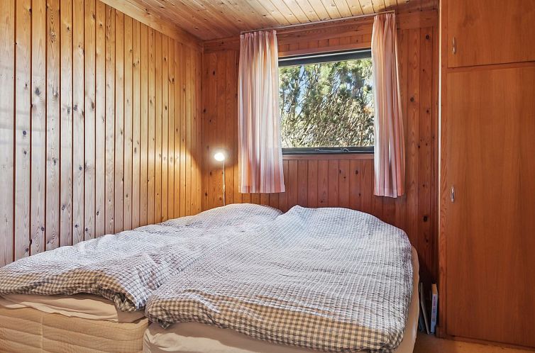 Vakantiehuis "Laghmund" -  from the sea