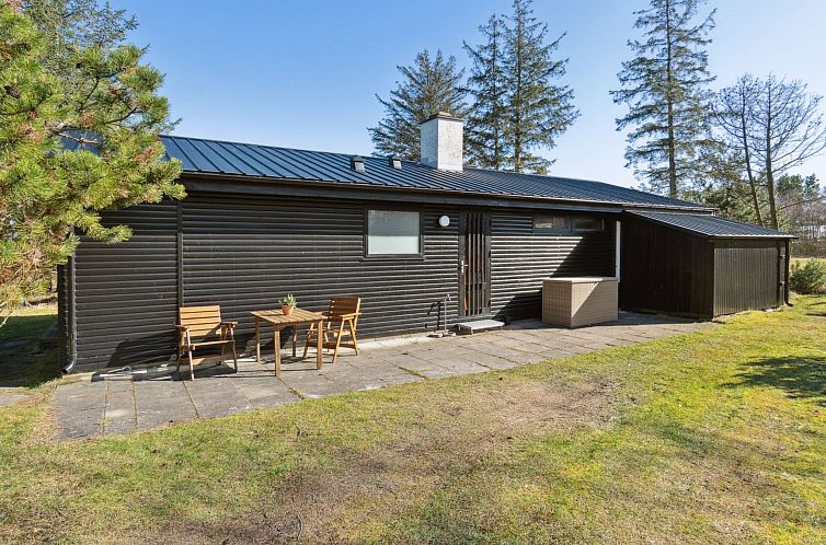 Vakantiehuis "Laghmund" -  from the sea