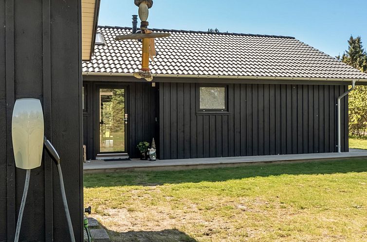 Vakantiehuis "Alfrede" -  from the sea