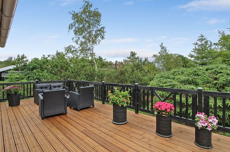 Vakantiehuis "Flora" - 150m from the sea