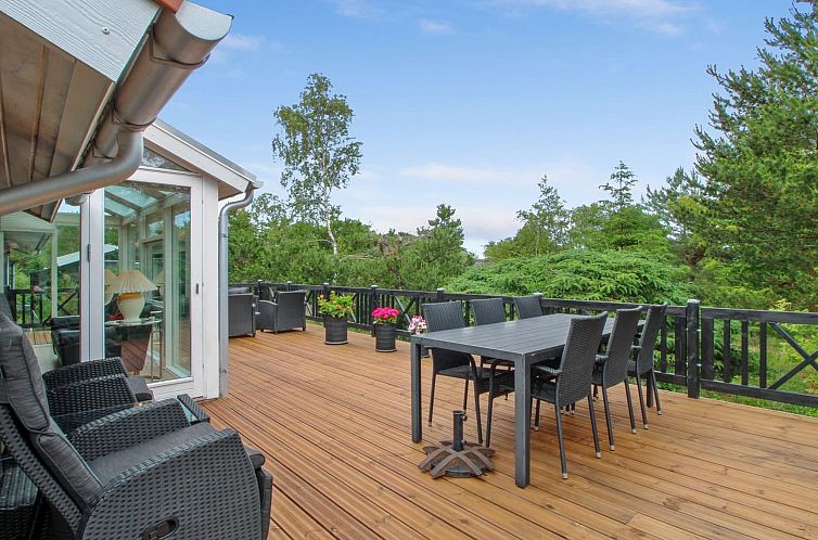 Vakantiehuis "Flora" - 150m from the sea