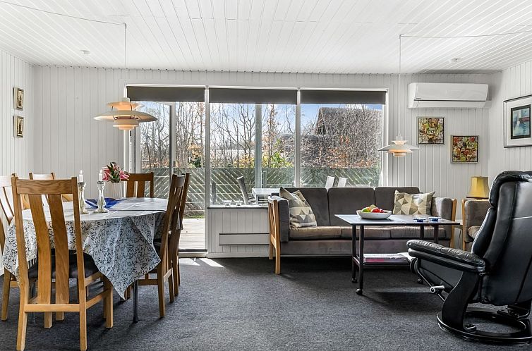 Vakantiehuis "Randulf" -  from the sea