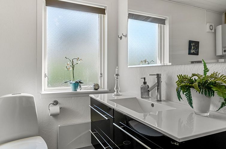 Vakantiehuis "Randulf" -  from the sea