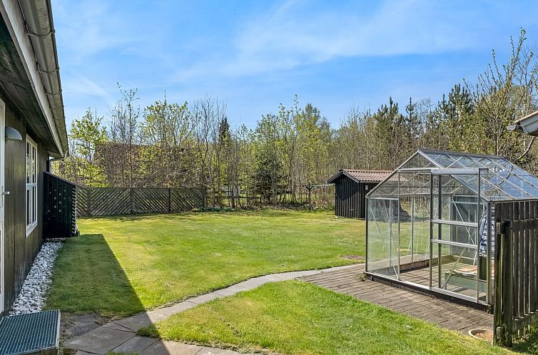 Vakantiehuis "Randulf" -  from the sea