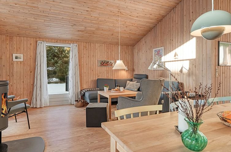 Vakantiehuis "Hellevi" -  from the sea