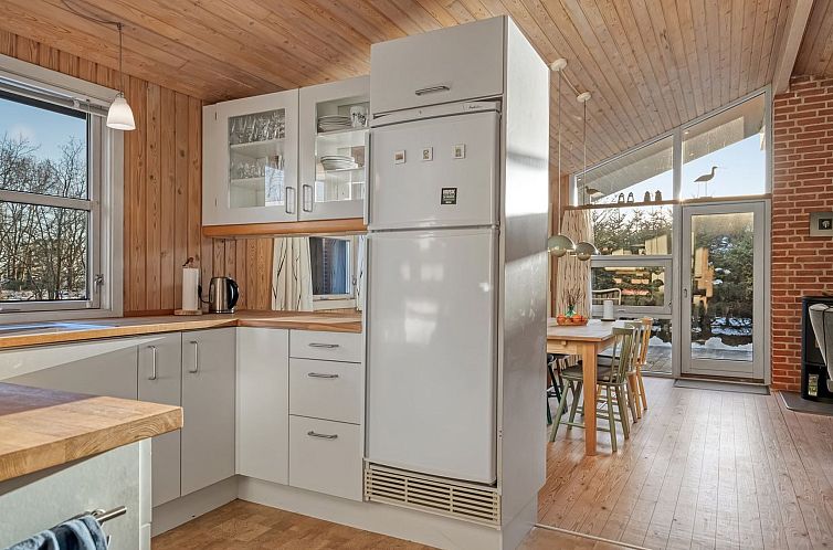 Vakantiehuis "Hellevi" -  from the sea