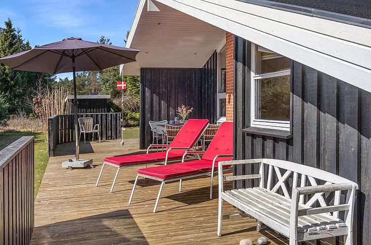 Vakantiehuis "Hellevi" -  from the sea