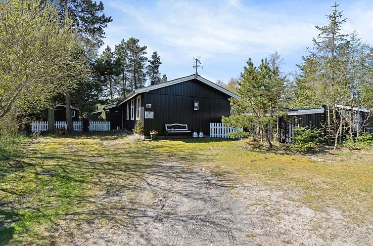 Vakantiehuis "Hellevi" -  from the sea