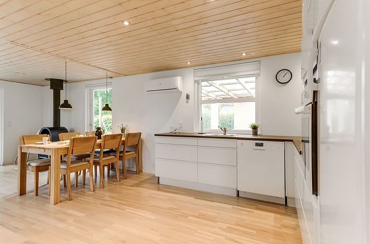 Vakantiehuis "Alica" -  from the sea