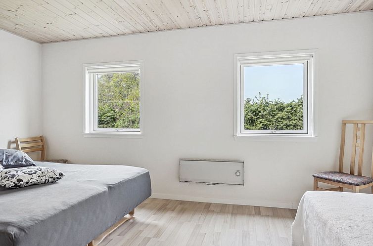Vakantiehuis "Rayla" - 150m from the sea
