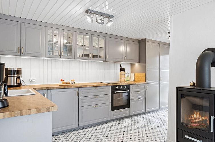 Vakantiehuis "Elizabeta" - 175m from the sea