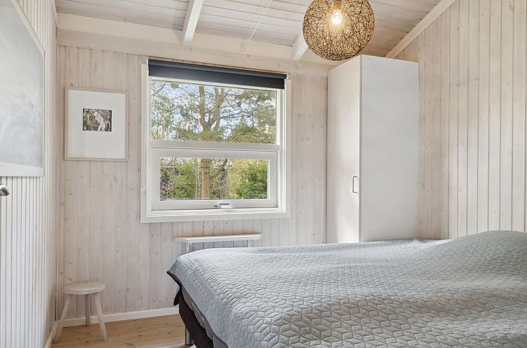 Vakantiehuis "Nafne" - 500m from the sea
