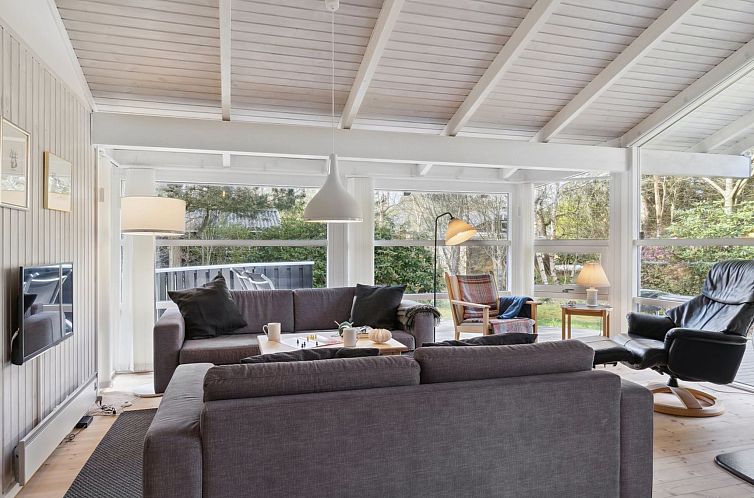 Vakantiehuis "Nafne" - 500m from the sea