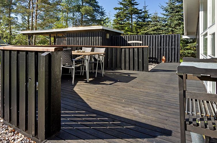 Vakantiehuis "Nafne" - 500m from the sea