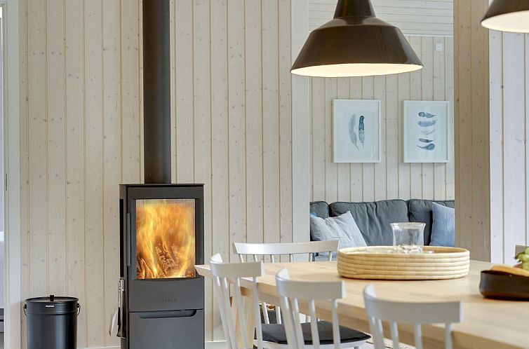 Vakantiehuis "Cate" - 150m from the sea