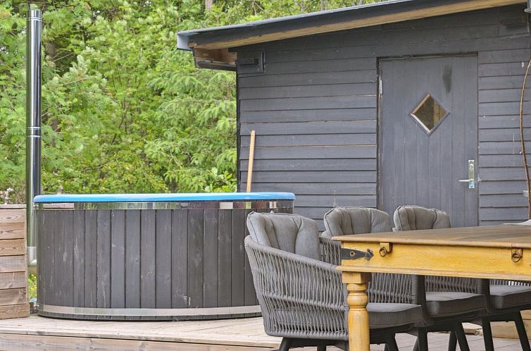 Vakantiehuis "Odsten" - 800m from the sea