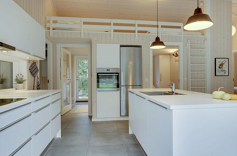 Vakantiehuis "Odsten" - 800m from the sea
