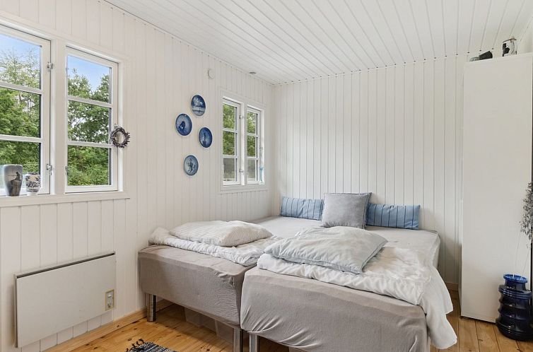 Vakantiehuis "Gunlög" - 1.3km from the sea