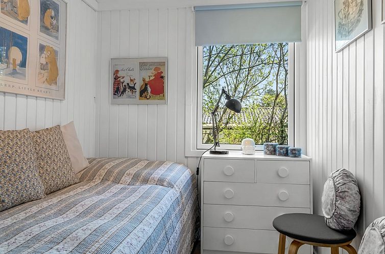 Vakantiehuis "Hellevi" -  from the sea