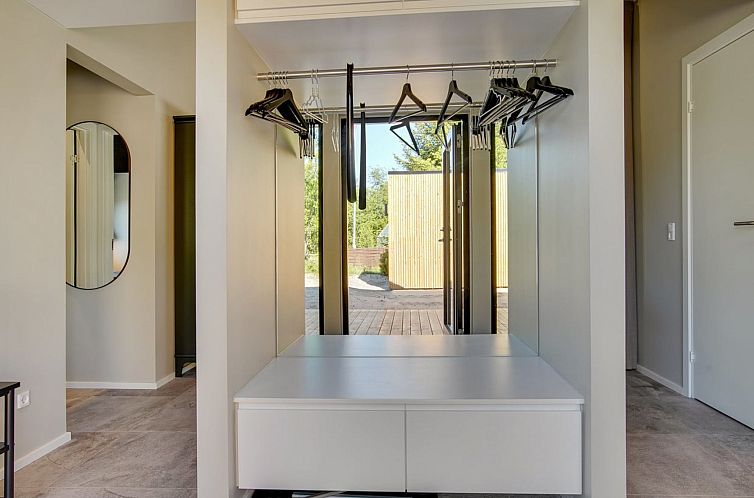 Vakantiehuis "Ileana" -  from the sea