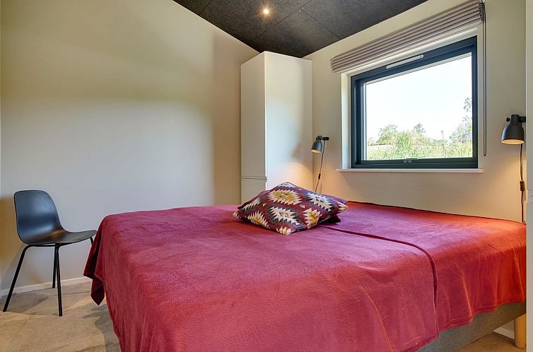 Vakantiehuis "Ileana" -  from the sea