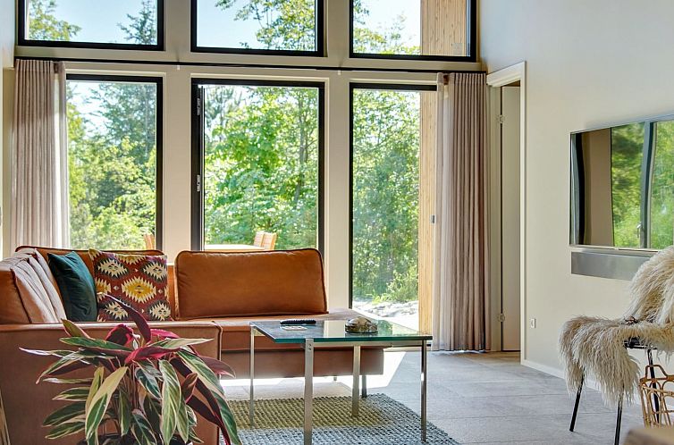 Vakantiehuis "Ileana" -  from the sea