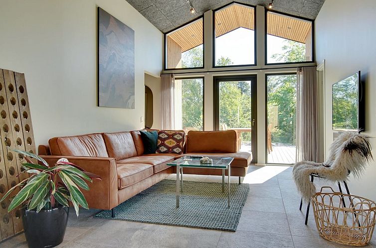 Vakantiehuis "Ileana" -  from the sea