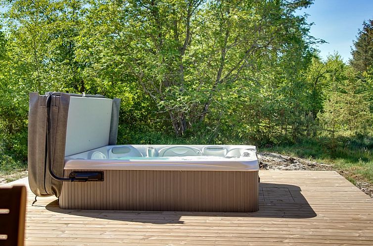 Vakantiehuis "Ileana" -  from the sea