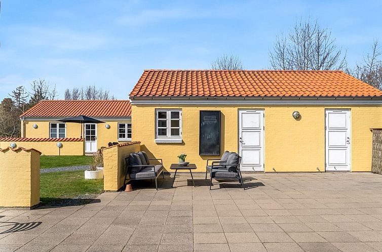 Vakantiehuis "Klint" - 400m from the sea