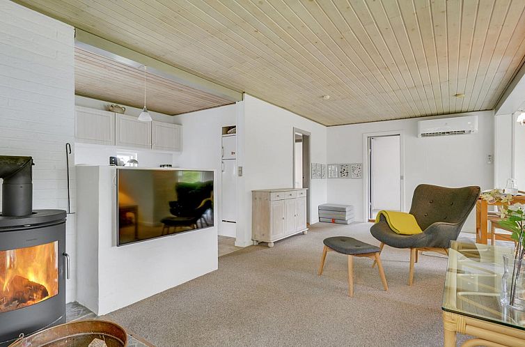 Vakantiehuis "Erikgine" - 170m from the sea