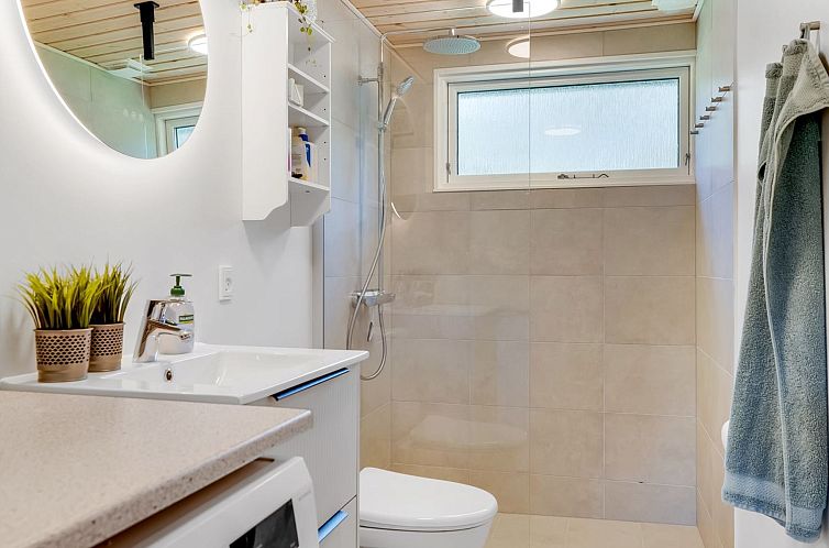 Vakantiehuis "Rajna" - 500m to the fjord