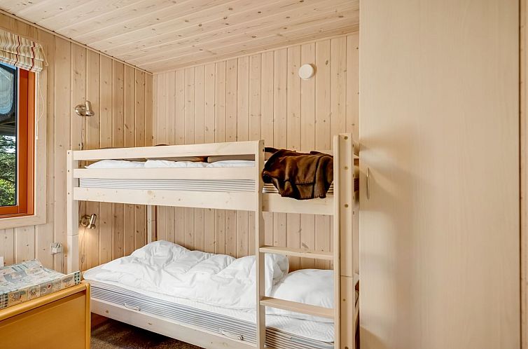 Vakantiehuis "Rajna" - 500m to the fjord