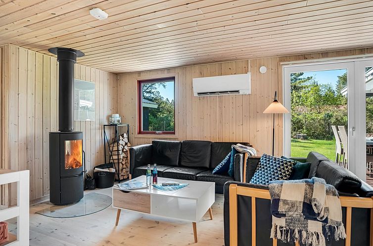 Vakantiehuis "Rajna" - 500m to the fjord