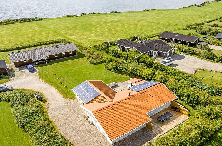 Vakantiehuis "Sulevi" - 200m to the fjord