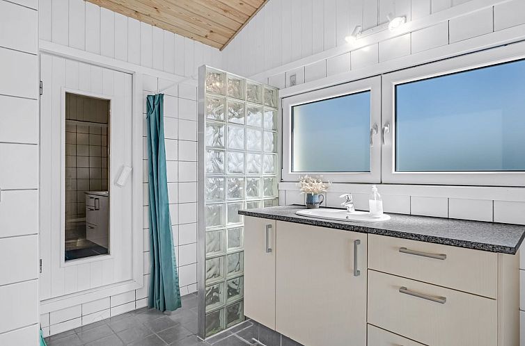 Vakantiehuis "Sulevi" - 200m to the fjord