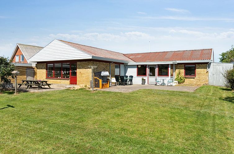 Vakantiehuis "Ingward" - 750m from the sea