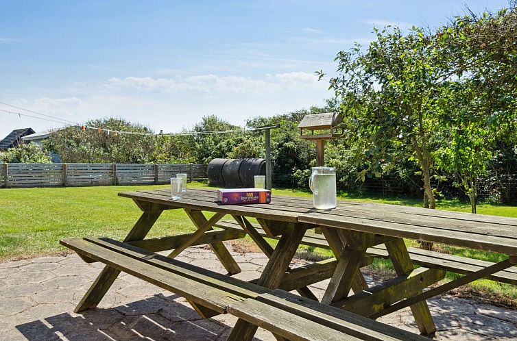 Vakantiehuis "Ingward" - 750m from the sea