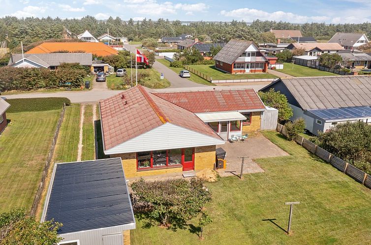 Vakantiehuis "Ingward" - 750m from the sea