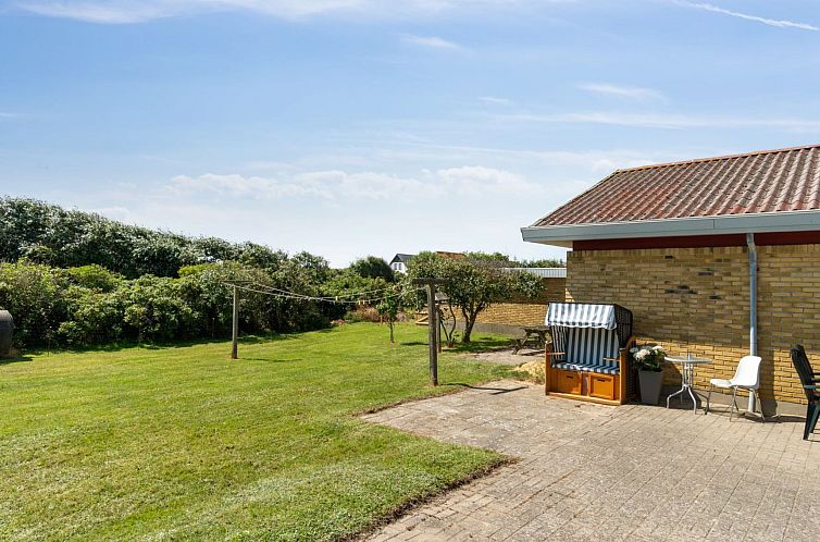 Vakantiehuis "Ingward" - 750m from the sea