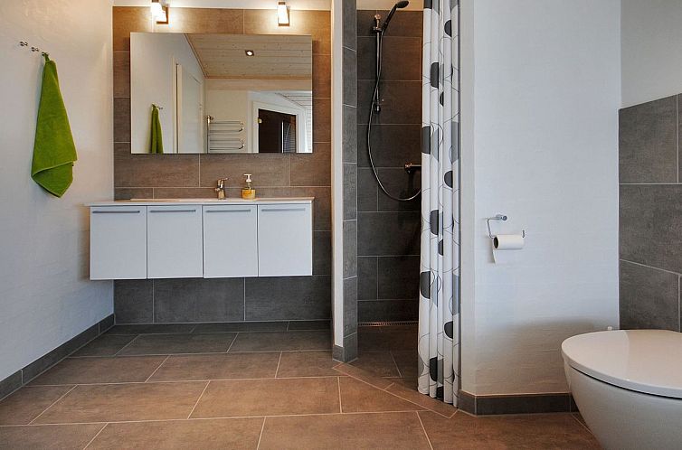 Vakantiehuis "Arisa" - 100m to the fjord