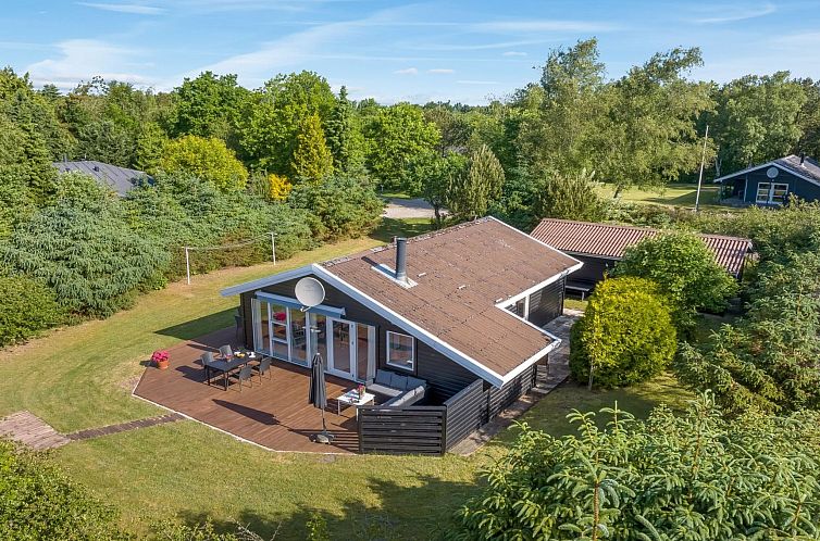 Vakantiehuis "Laris" - 700m to the fjord