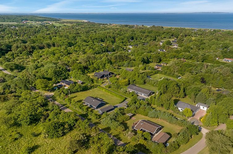 Vakantiehuis "Laris" - 700m to the fjord