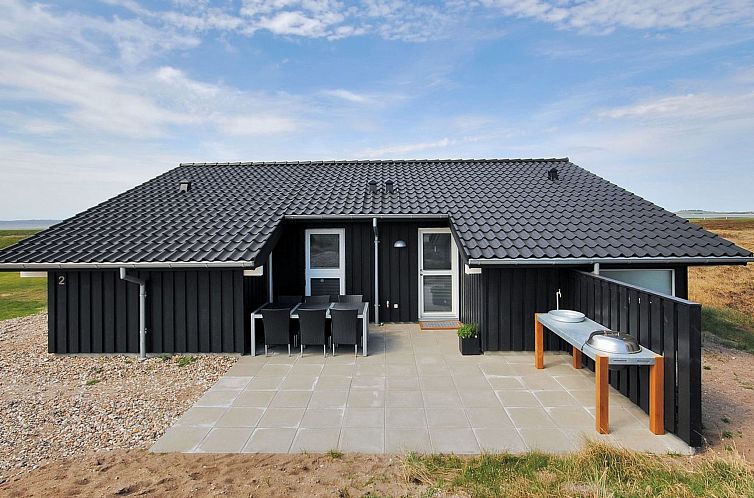 Vakantiehuis "Laris" - 700m to the fjord