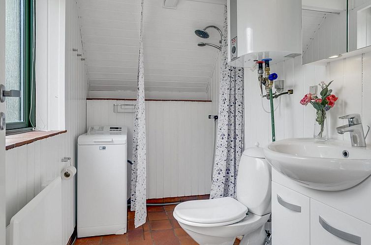 Vakantiehuis "Valo" - 400m to the fjord