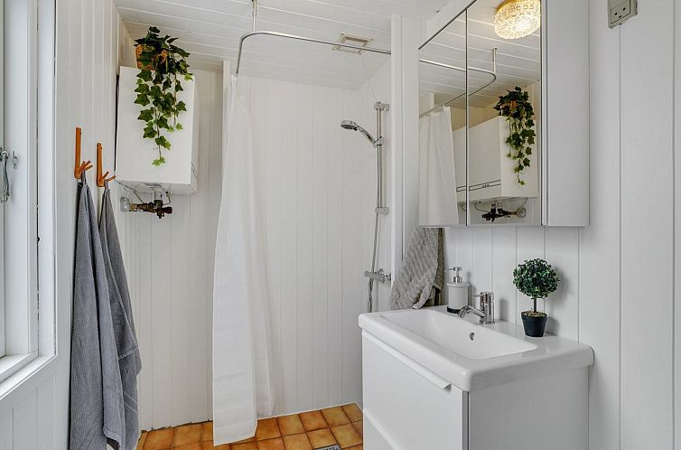 Vakantiehuis "Thina" - 750m to the fjord