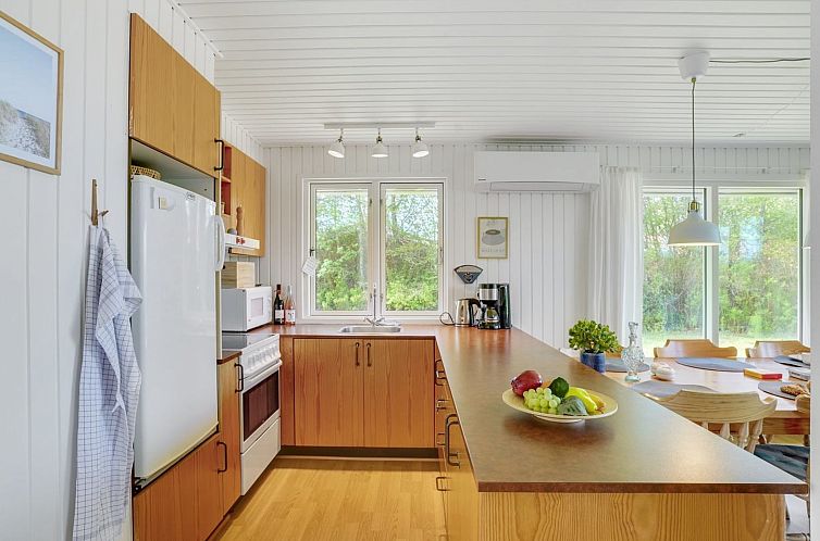 Vakantiehuis "Thina" - 750m to the fjord