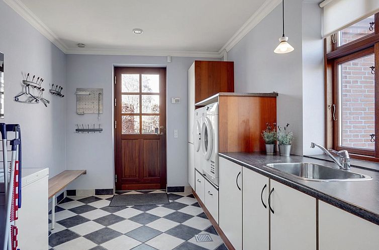 Vakantiehuis "Andri" - 600m to the fjord